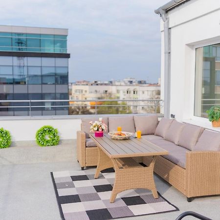 Penthouse With Huge Rooftop Terrace & City View Бухарест Екстер'єр фото