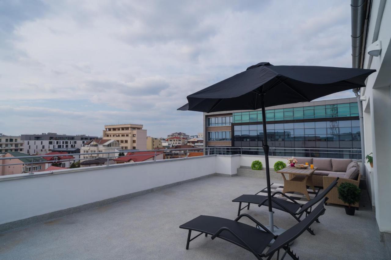 Penthouse With Huge Rooftop Terrace & City View Бухарест Екстер'єр фото