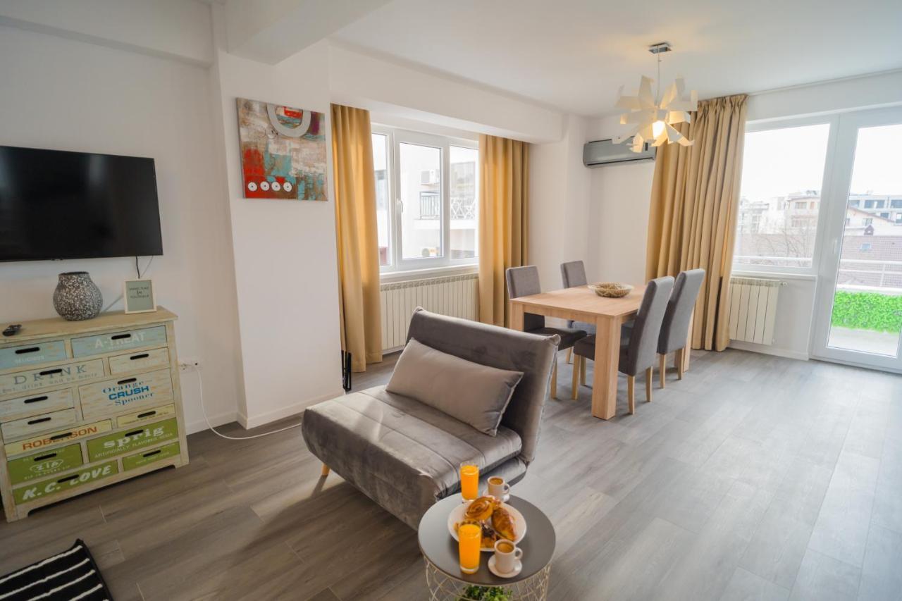Penthouse With Huge Rooftop Terrace & City View Бухарест Екстер'єр фото