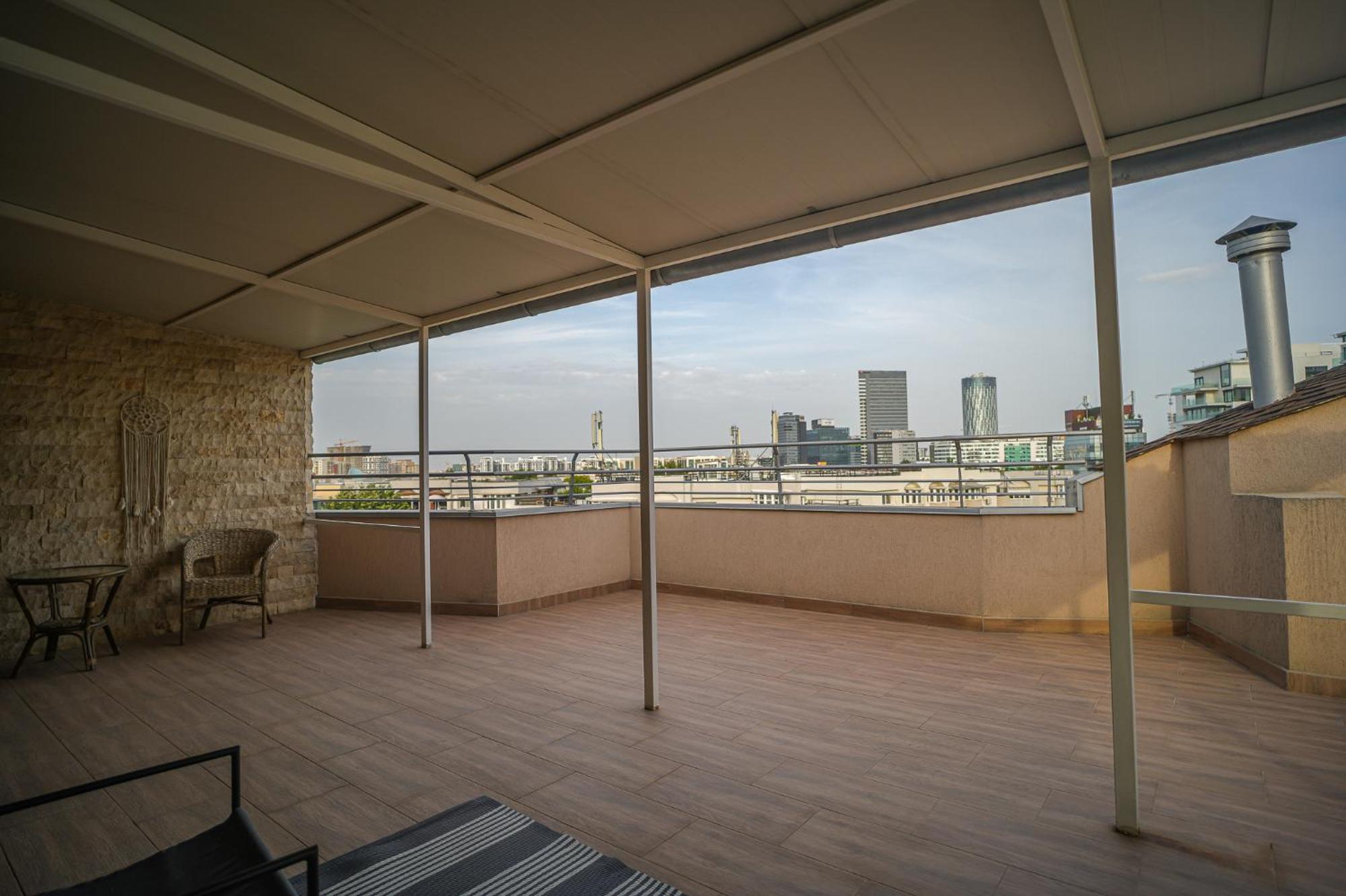 Penthouse With Huge Rooftop Terrace & City View Бухарест Екстер'єр фото