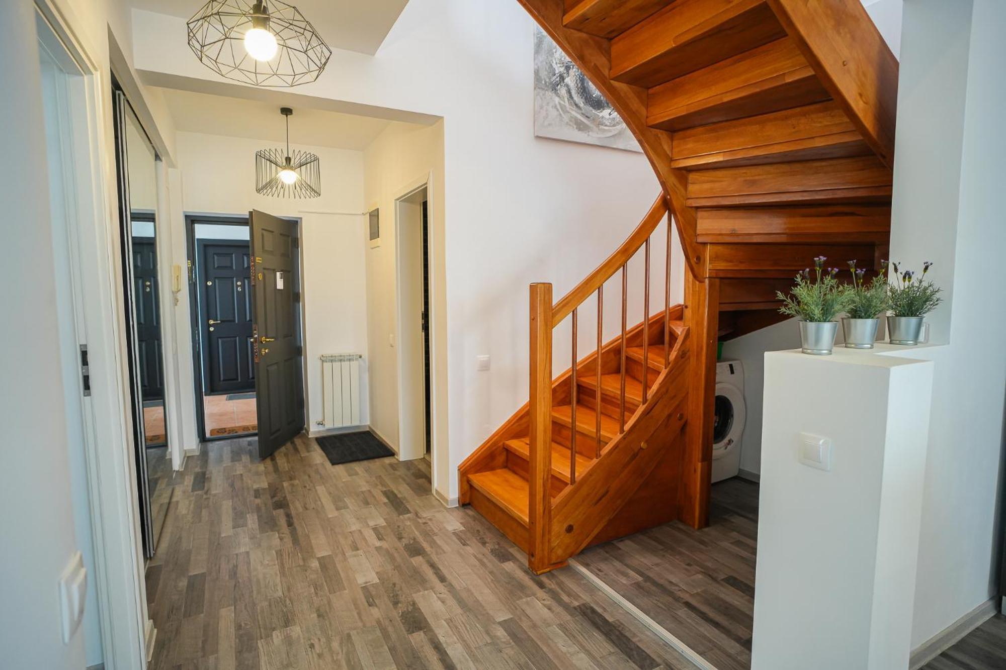 Penthouse With Huge Rooftop Terrace & City View Бухарест Екстер'єр фото